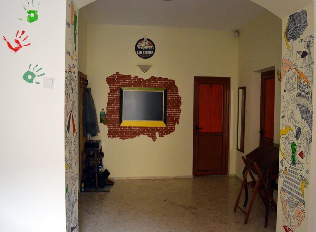 Hostel Exit Routine Timisoara